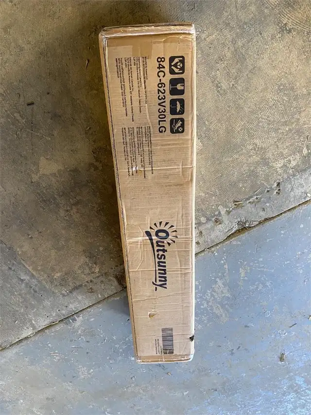 Outsunny 10' x 10' Pop Up Canopy Tent with Sidewall in Outdoor Décor in Markham / York Region - Image 11