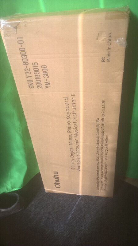 Ohuhu Digital Piano Keyboard w/ Headphone, Mic, Stand, Stool in Pianos & Keyboards in Bedford - Image 2