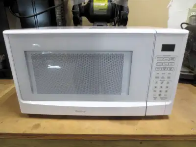 Danby 1.4 cu. ft. microwave NEW, View more