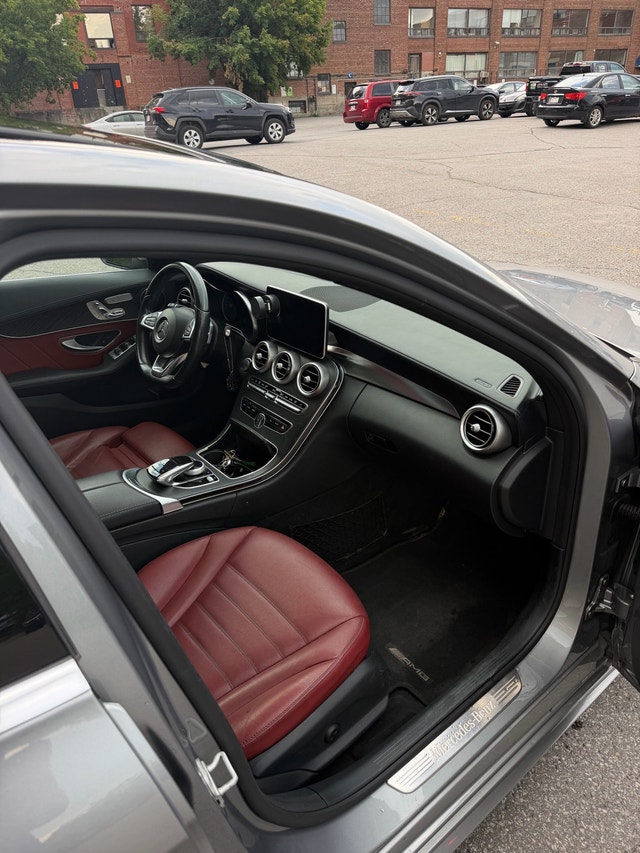 Mercedes-Benz C300 4MATIC 2015 – AMG Package — photo 3