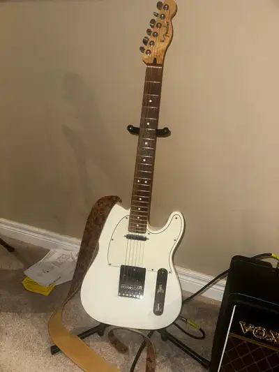 Fender Player Telecaster - White, View more