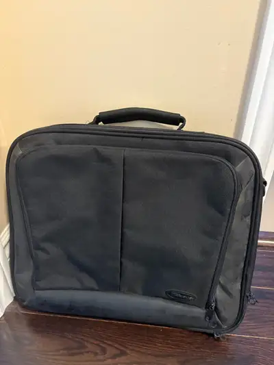 Targus brand laptop bag , View more