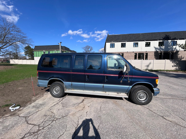 1992 Ford Econoline E350 Cargo Van in Cars & Trucks in Cambridge - Image 4