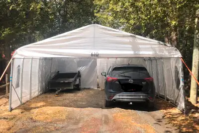 Abri d'auto double 18' x 20'