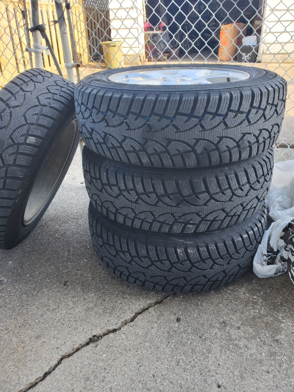 Set of 4 Snow tires in Tires & Rims in Chatham-Kent - Image 3