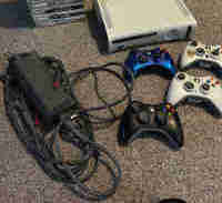 Xbox 360 console,controllers