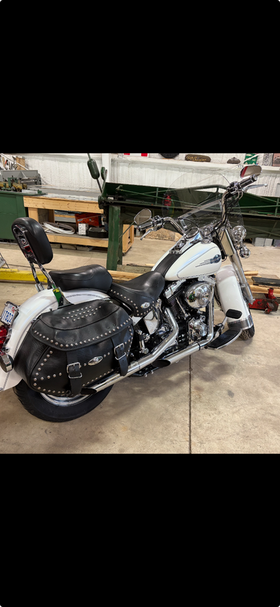Very clean bike Odometer says 85k but the speedometer was changed so should be closer to 65k Has fac...