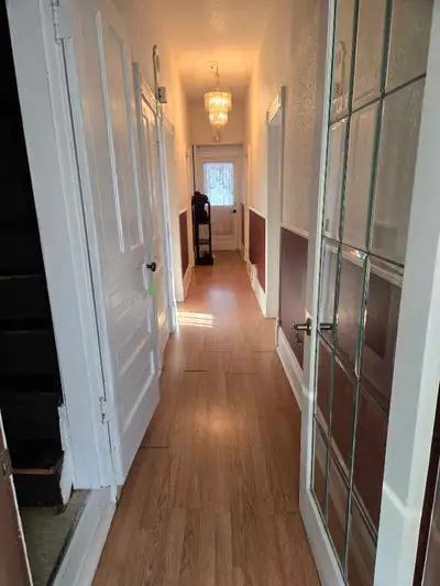 Private Rooms for Rent, Excellent Central location. Fully furnished, main level, and upper Bedrooms...