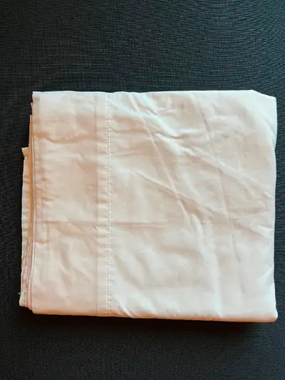 Drap double SIMONS MAISON, beige, coton polyester - utilisé 5 nuits! dans la chambre d'amis. Protège...