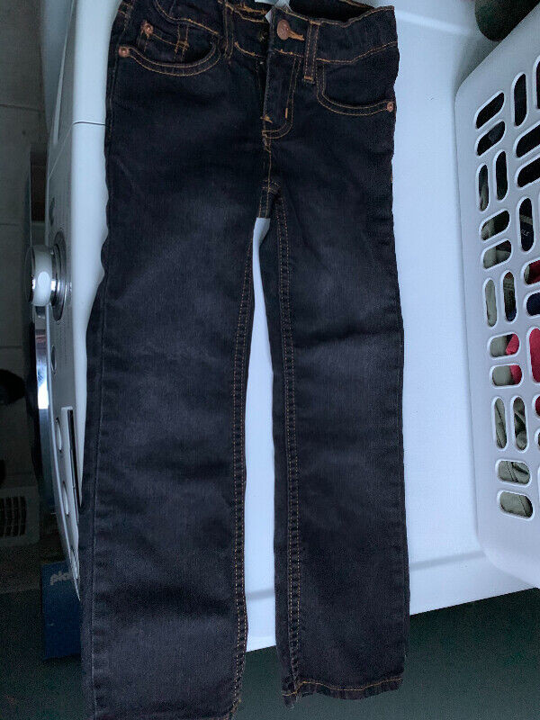 Brand new girls jeans size 5 in Clothing - 5T in Barrie