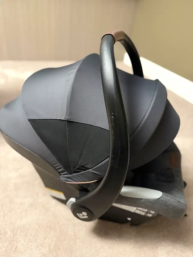 Maxi Cosi Mico Luxe+ Car Seat in Strollers, Carriers & Car Seats in Edmonton - Image 10