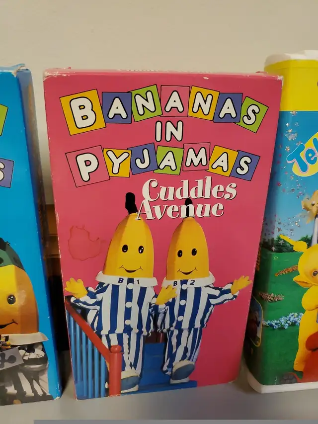 Vintage Kids 4PC Lot VHS BANANAS IN PYJAMAS, TELETUBIES, BARNEY, in CDs, DVDs & Blu-ray in St. Catharines - Image 4