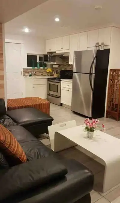 Private room available from April 15 / April 30 - House is shared with 2 people (Couple) - fully fur...