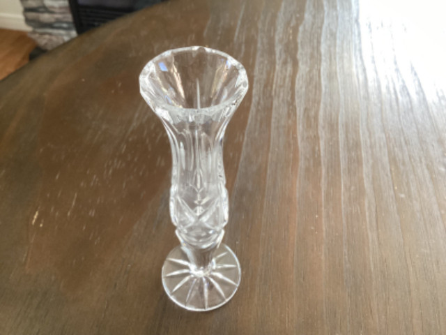Crystal Bud Vase - Never Used in Home Décor & Accents in Moncton - Image 2