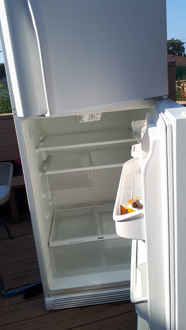 Kenmore white fridge | Refrigerators | City of Toronto | Kijiji