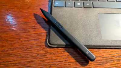 Microsoft Surface Pro 8 — i7 / 16 Go / 512 Go — Excellent état, View more