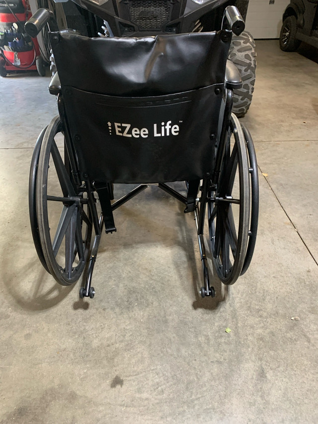 wheelchair  in Health & Special Needs in Moose Jaw - Image 2