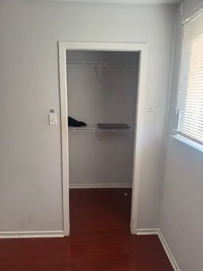Only 2 people living right now in whole house Parking available