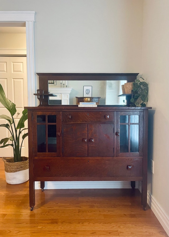 Antique Quarter Sawn Oak Sideboard / Hutch / Buffet Hutches & Display