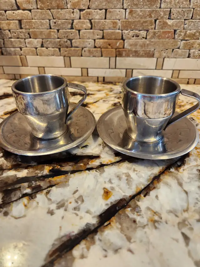 Breville Espresso coffee mag set in Coffee Makers in Barrie - Image 2