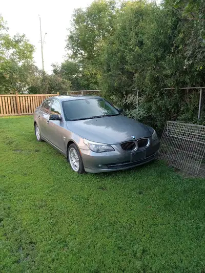 Looking to trade 2010 BMW 535i xdrive, 150400 km. Very strong engine, fully loaded, leather interior...