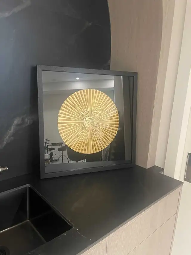 Gold Foil Art Frame in Home Décor & Accents in City of Toronto - Image 2