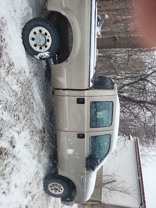 F-250 XLT  in Cars & Trucks in Kingston - Image 2