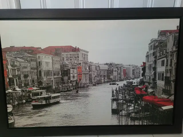 Beautiful European Canvas with Frame 39 x 26.25" in Home Décor & Accents in Ottawa - Image 2