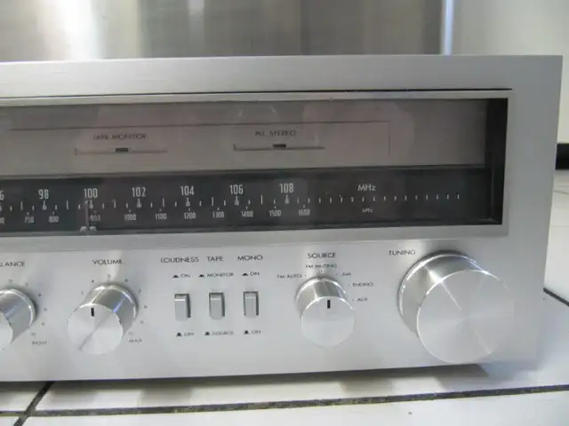 Vintage JVC R-S5 Stereo Receiver LikeNew PristineCondition 1979 in Arts & Collectibles in Mississauga / Peel Region - Image 6