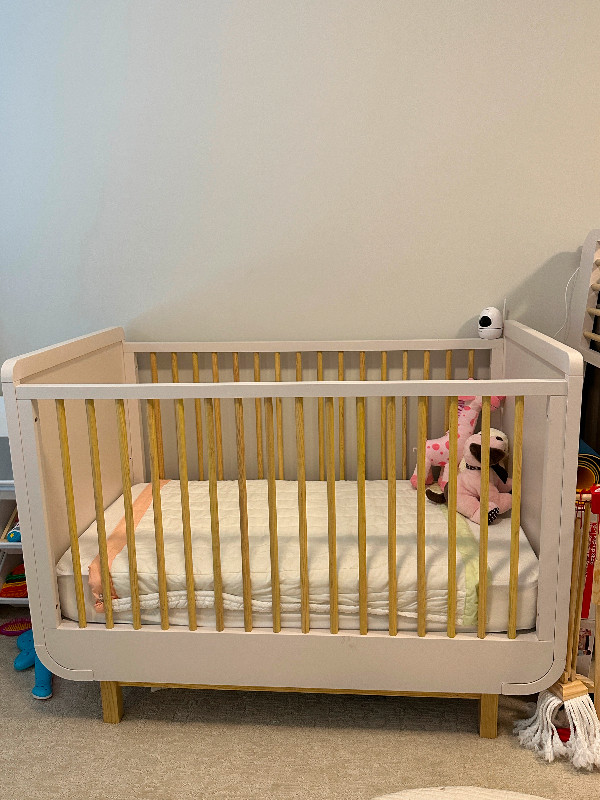 Baby crib and mattress for sale! in Cribs in North Shore
