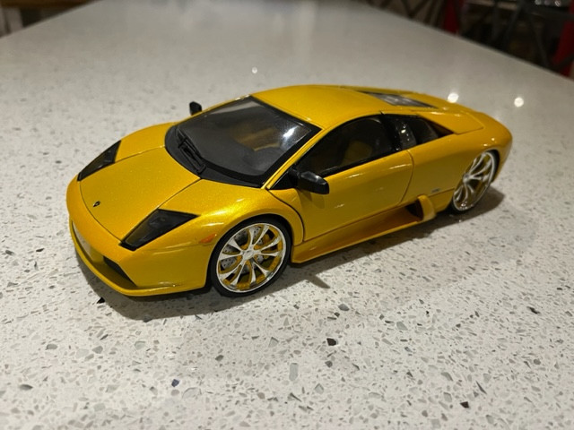 1/18 Diecast model, Lamborghini Murcielargo in Arts & Collectibles in Hamilton