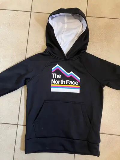 Boys The North Face Hoodie New Without Tags - hence, excellent condition Age 7-8