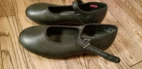 Girl's Tap Shoes