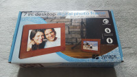7 Inch Desktop Digital Photo Frame