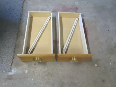 2 cupboard drawers with track (10 1/4 x 20 3/4 x 3), View more