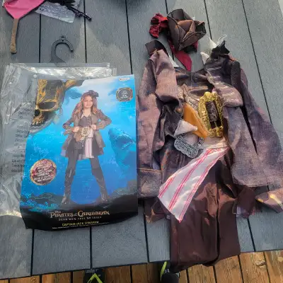 Pirate costume small 4-6x, View more