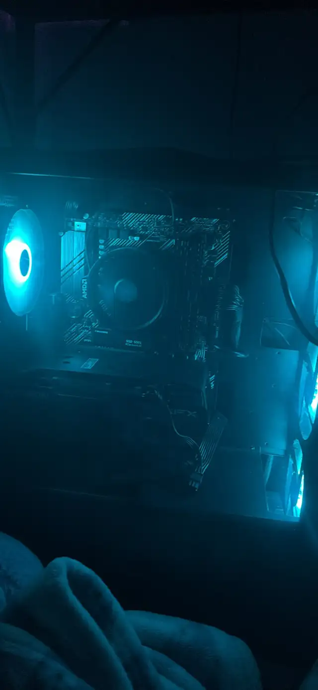 Gaming PC - Ryzen 7 5800x, RX7600 in Desktop Computers in Quesnel - Image 3