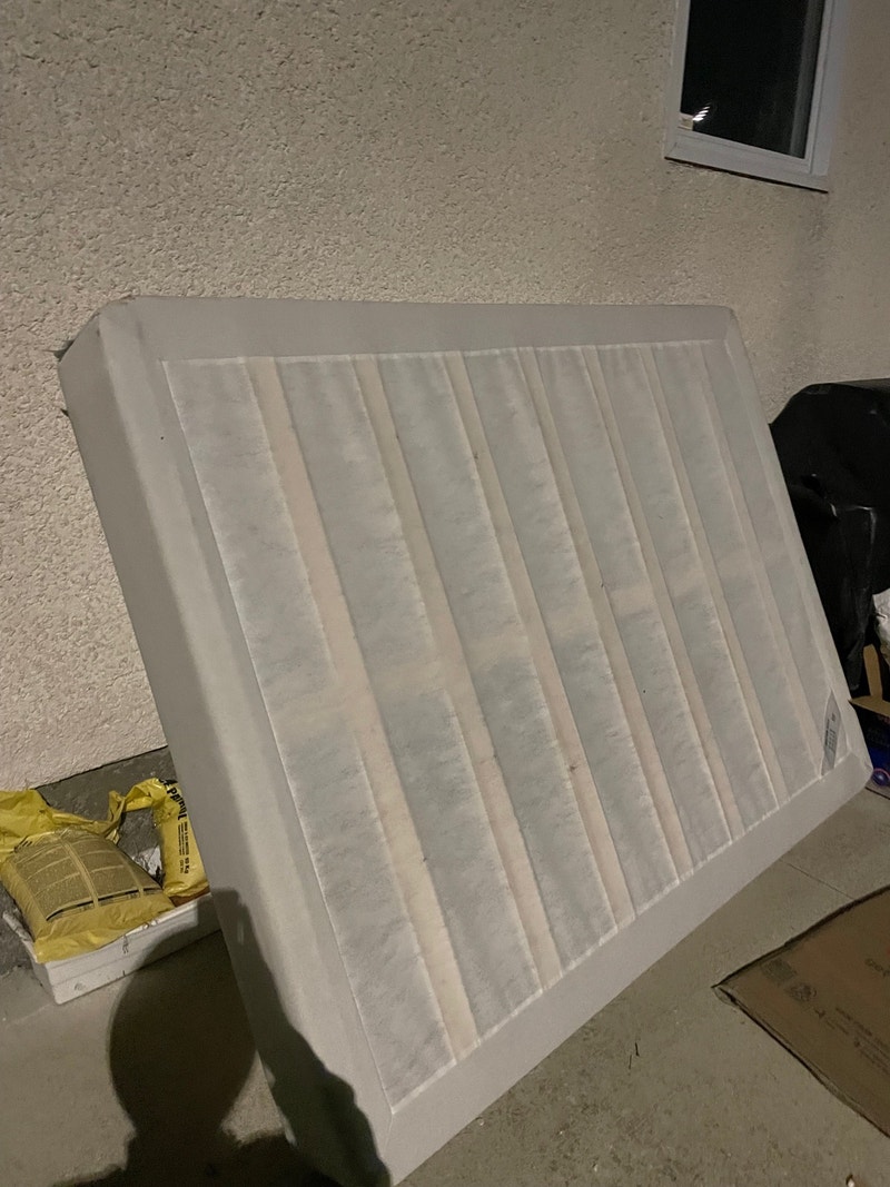 Queen bed frame Beds & Mattresses Winnipeg Kijiji