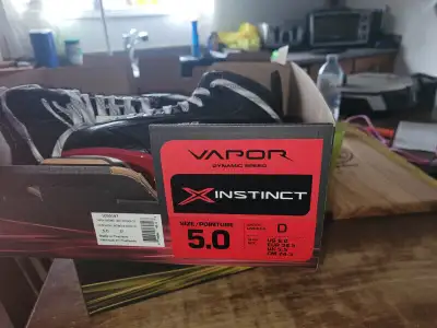 hockey Bauer vapors         $230, View more