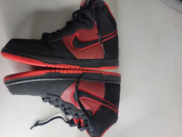 Nike Dunk Hig Retro Black Red Bred Men Size 8.5 Shoes 317982-055 in Men's Shoes in Oakville / Halton Region - Image 9
