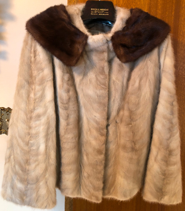 VINTAGE 1960s MINK PAW FUR COAT (SIZE 10) in Women's - Tops & Outerwear in Regina