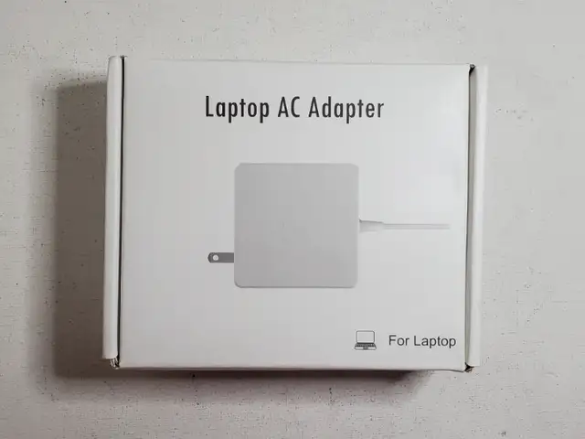 Aukiss Laptop AC Adapter white brand new/adapteur pour portable in Other in West Island - Image 2