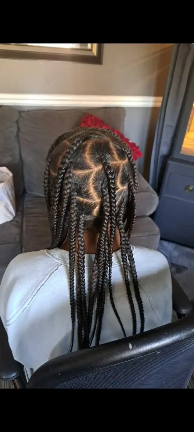 Travel Braider519876582520268804