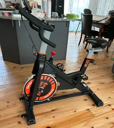 Stationary bike with digital display Hardly used