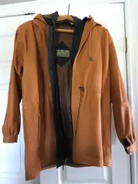 Woman's Leather Coat, medium size, silk lining, metal zipper,