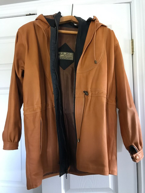 Woman's Leather Coat, medium size, silk lining, metal zipper, in Women's - Tops & Outerwear in Stratford