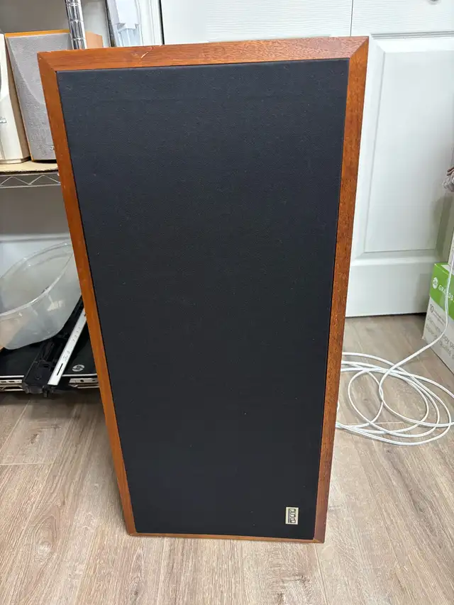 Looking to Repair 1970s/80s/90s Stereo Equipment in Stereo Systems & Home Theatre in Barrie - Image 7