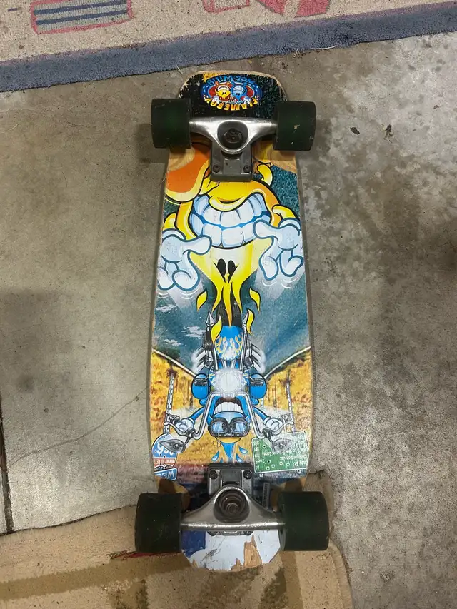 Skateboard in Kids in Windsor Region - Image 4