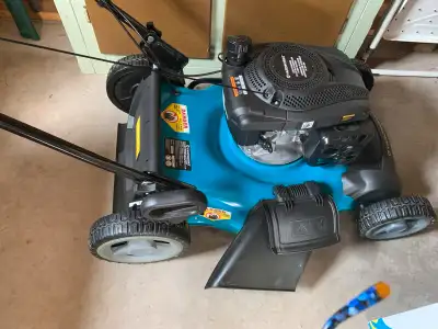 Gas Powered Self Propelled Yardworks lawnmower for sale, View more