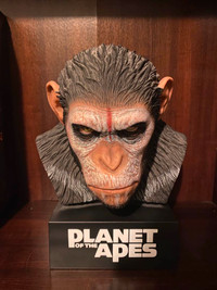 Planet of the Apes Blu-Ray + Cesar Head